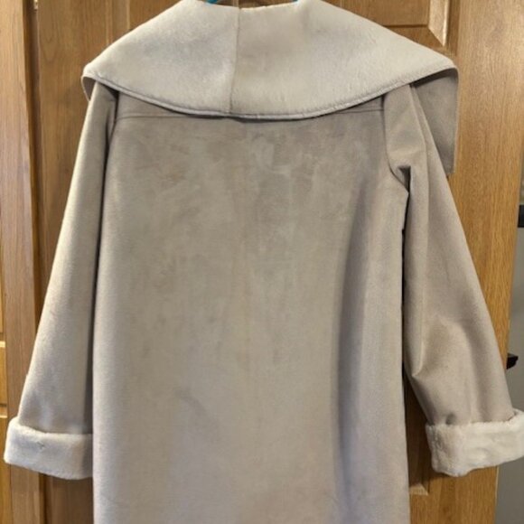 Avon Signature Collection Faux Suede and Fur Coat - Picture 5 of 5